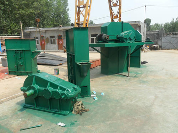 斗式提升機(jī)為什么需要安裝清料設(shè)備？